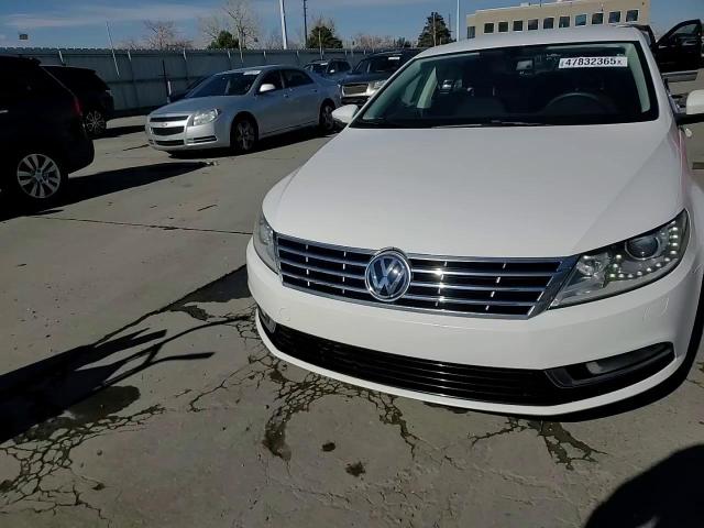 2014 Volkswagen Passat CC - Image 13