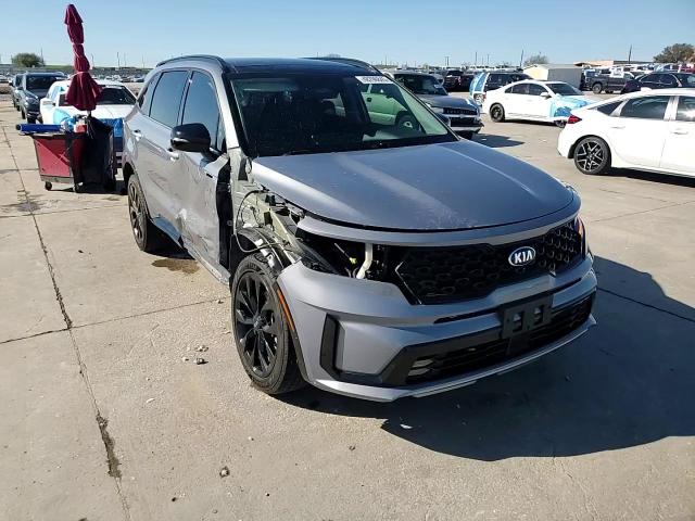 2021 Kia Sorento - Image 15