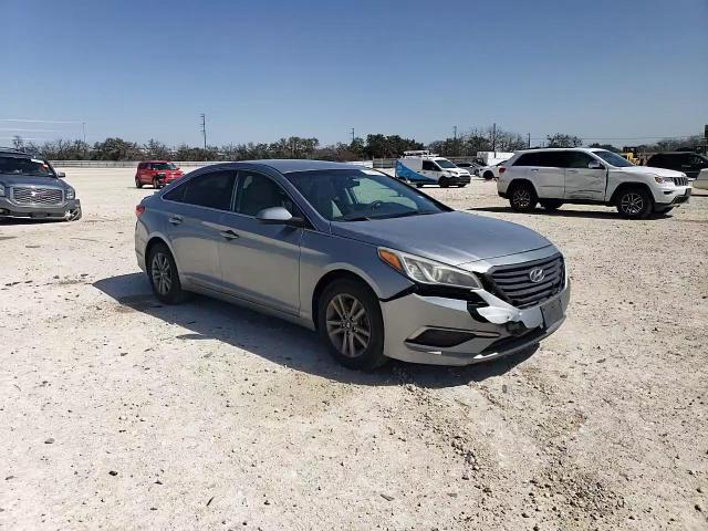 2016 Hyundai Sonata - Image 11
