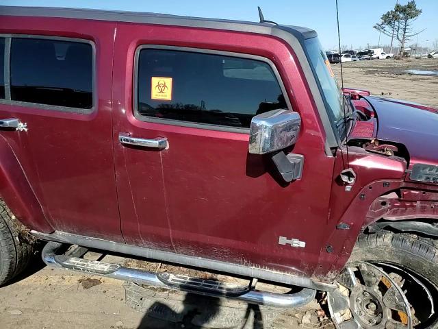 2007 Hummer H3 - Image 12