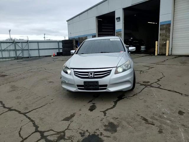 2012 Honda Accord - Image 13