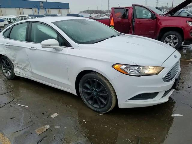 2017 Ford Fusion - Image 11