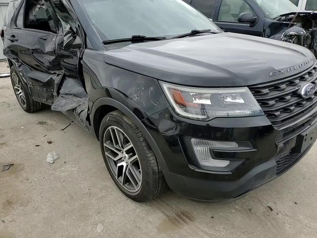 2017 Ford Explorer - Image 12