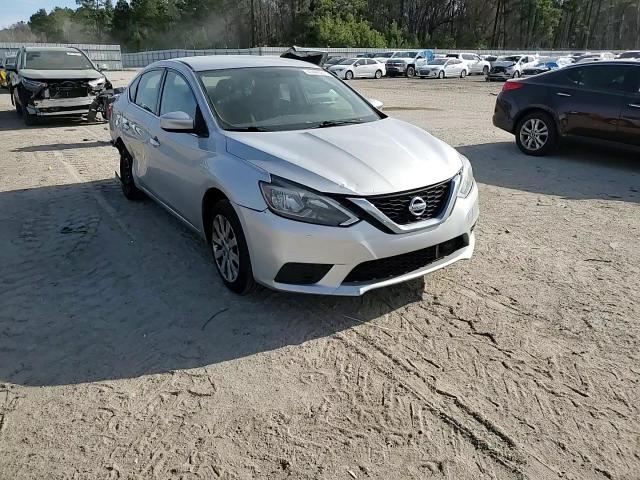 2018 Nissan Sentra - Image 10