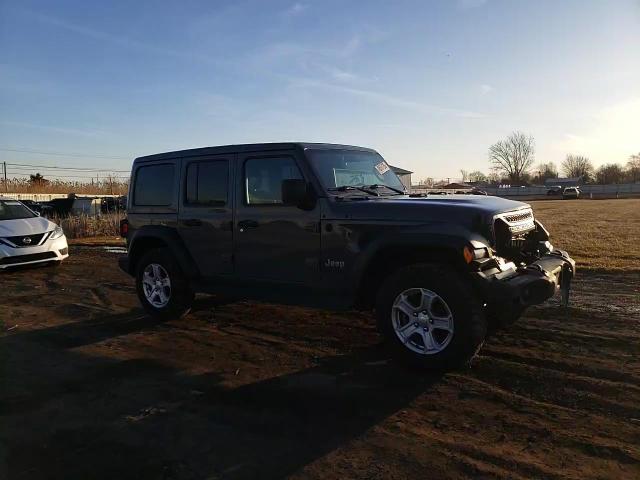 2020 Jeep Wrangler - Image 12