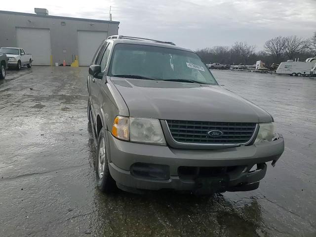 2002 Ford Explorer - Image 11