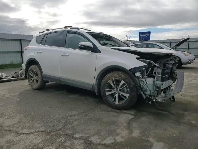 2018 Toyota RAV 4 - Image 11