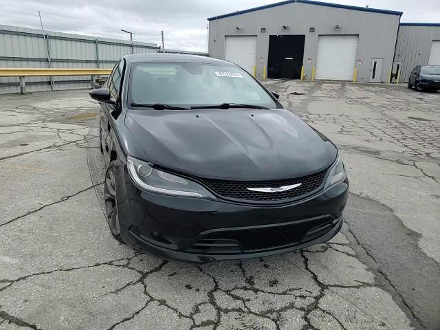 2015 Chrysler 200 - Image 13