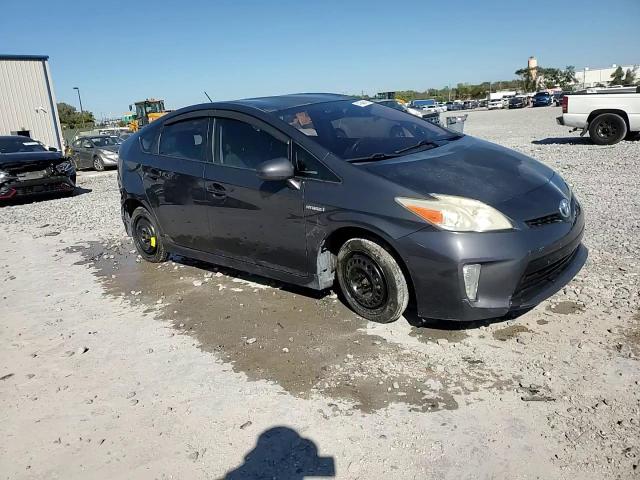 2012 Toyota Prius - Image 13