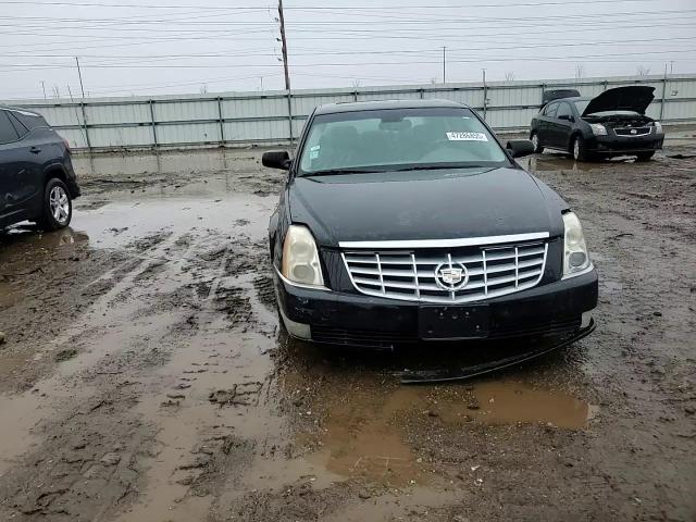 2006 Cadillac DTS - Image 10