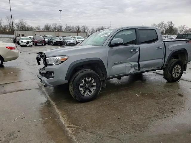 2020 Toyota Tacoma - Image 11