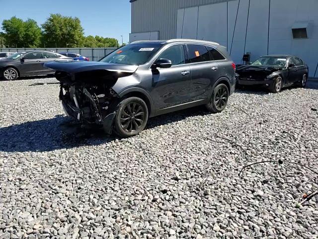 2020 Kia Sorento - Image 14