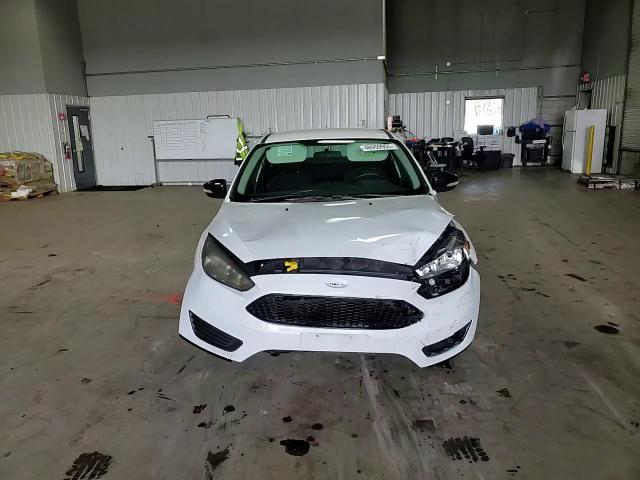 2015 Ford Focus - Image 10