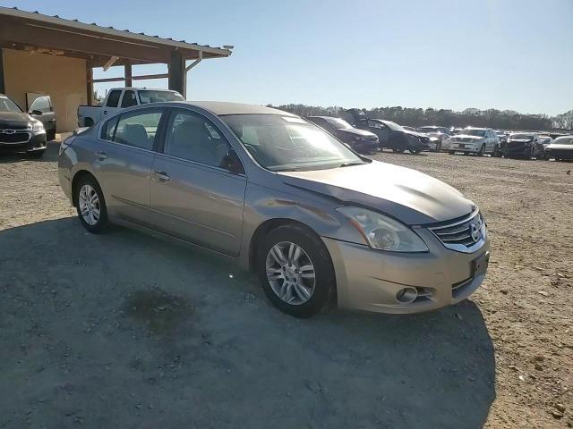 2011 Nissan Altima - Image 11