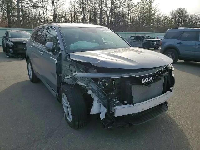 2022 Kia Sorento - Image 11