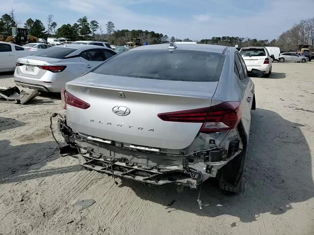 2020 Hyundai Elantra - Image 11