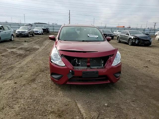 2019 Nissan Versa - Image 10