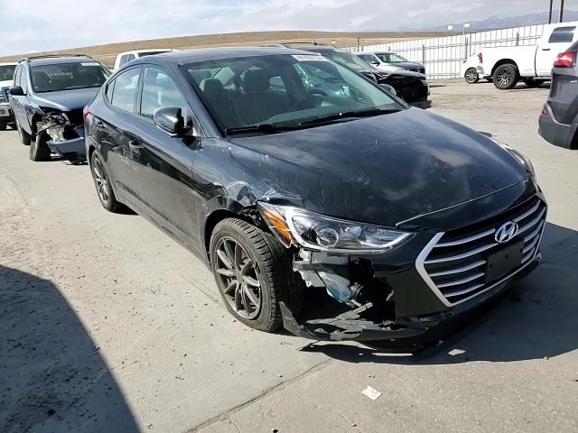 2017 Hyundai Elantra - Image 10