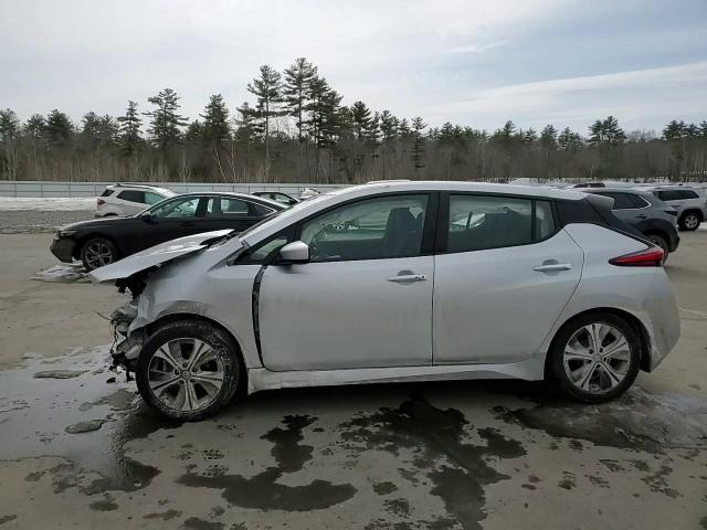 2022 Nissan Leaf - Image 10