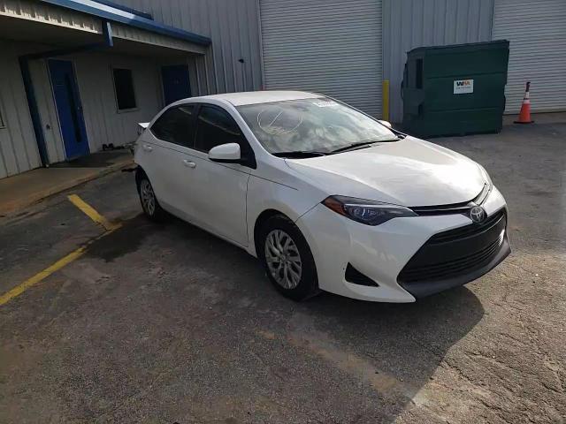 2018 Toyota Corolla - Image 11