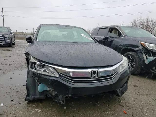 2016 Honda Accord - Image 11