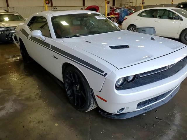 2016 Dodge Challenger - Image 13