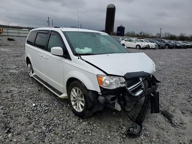 2019 Dodge Caravan - Image 11
