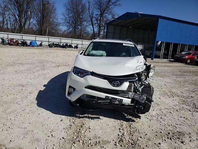 2018 Toyota RAV 4 - Image 11