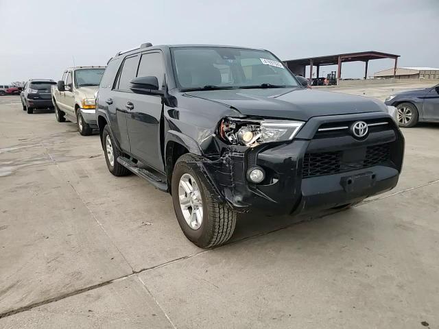 2020 Toyota 4Runner - Image 12