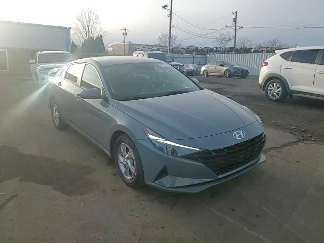 2021 Hyundai Elantra - Image 11