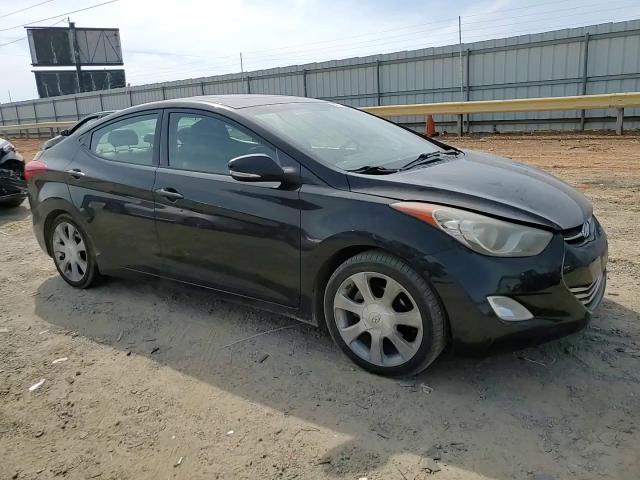 2012 Hyundai Elantra - Image 11