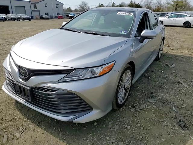 2019 Toyota Camry - Image 11