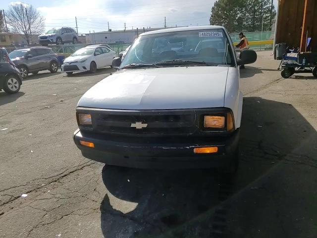 1997 Chevrolet S-10 Pickup - Image 10