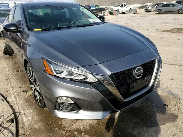 2022 Nissan Altima - Image 13