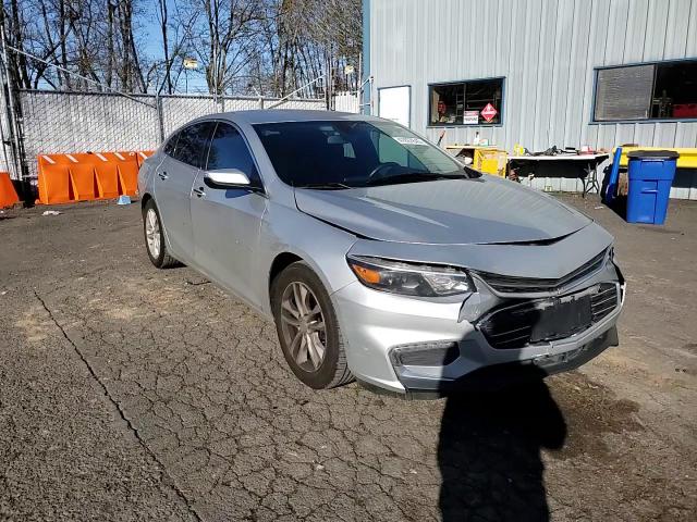 2016 Chevrolet Malibu - Image 10