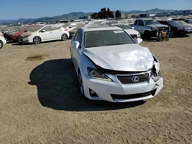 2011 Lexus IS - Image 10