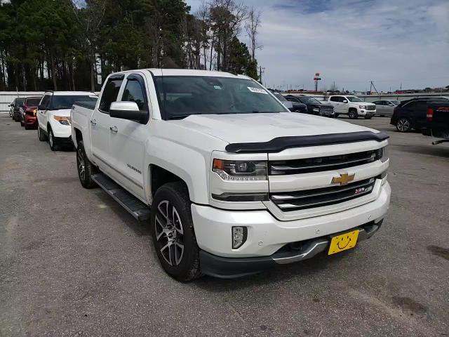 2016 Chevrolet Silverado - Image 11