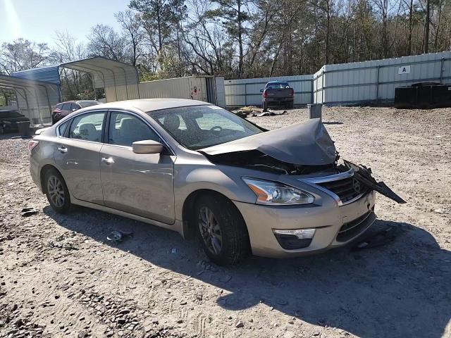 2015 Nissan Altima - Image 10