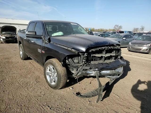 2014 RAM 1500 - Image 10