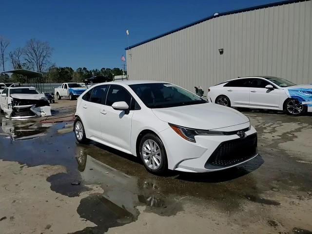 2021 Toyota Corolla - Image 13