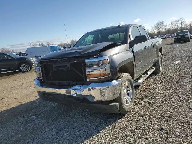 2016 Chevrolet Silverado - Image 11