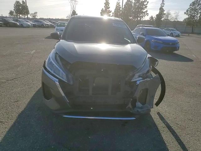 2024 Nissan Kicks - Image 10