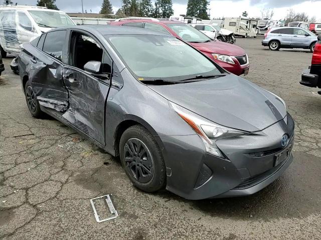 2017 Toyota Prius - Image 11
