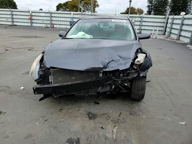 2009 Nissan Altima - Image 11