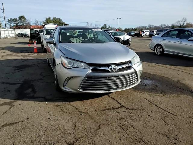 2015 Toyota Camry - Image 13