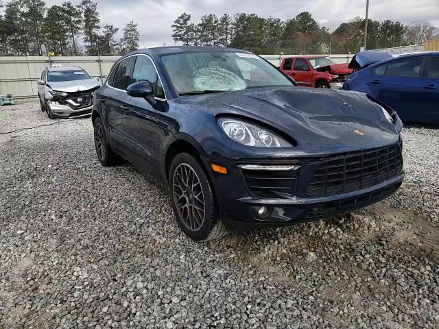 2018 Porsche Macan - Image 14