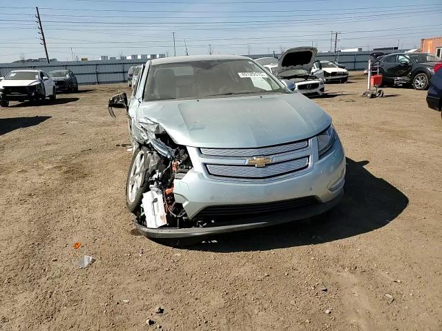 2013 Chevrolet Volt - Image 11