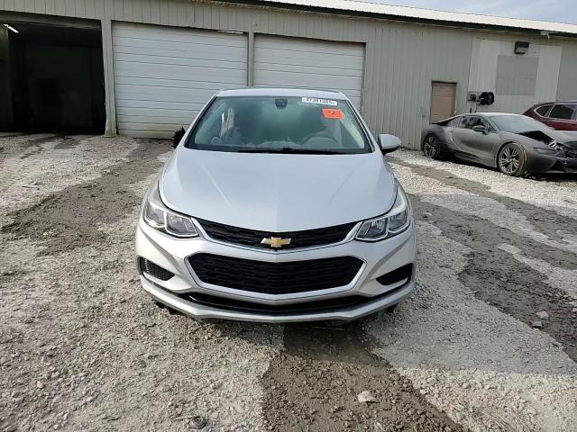 2017 Chevrolet Cruze - Image 13