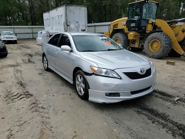 2009 Toyota Camry - Image 10