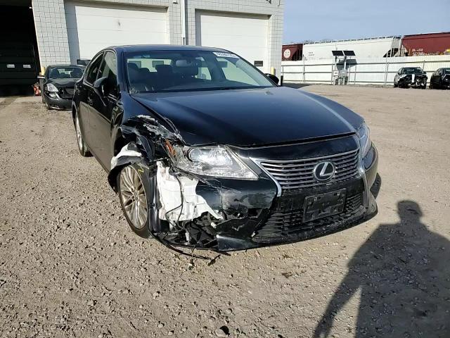 2014 Lexus ES - Image 11